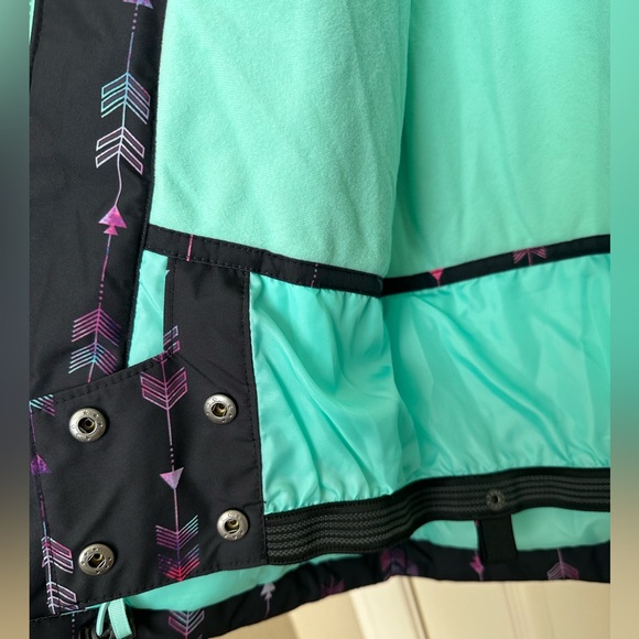 Aperture women’s black snowboard jacket size medium. - Picture 7 of 12